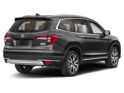 2022 Honda Pilot Touring w/Rear Captain's Chairs