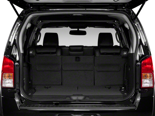 2012 Nissan PATHFINDER SV