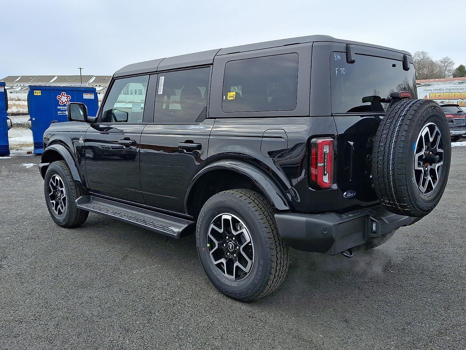 2025 Ford Bronco Outer Banks
