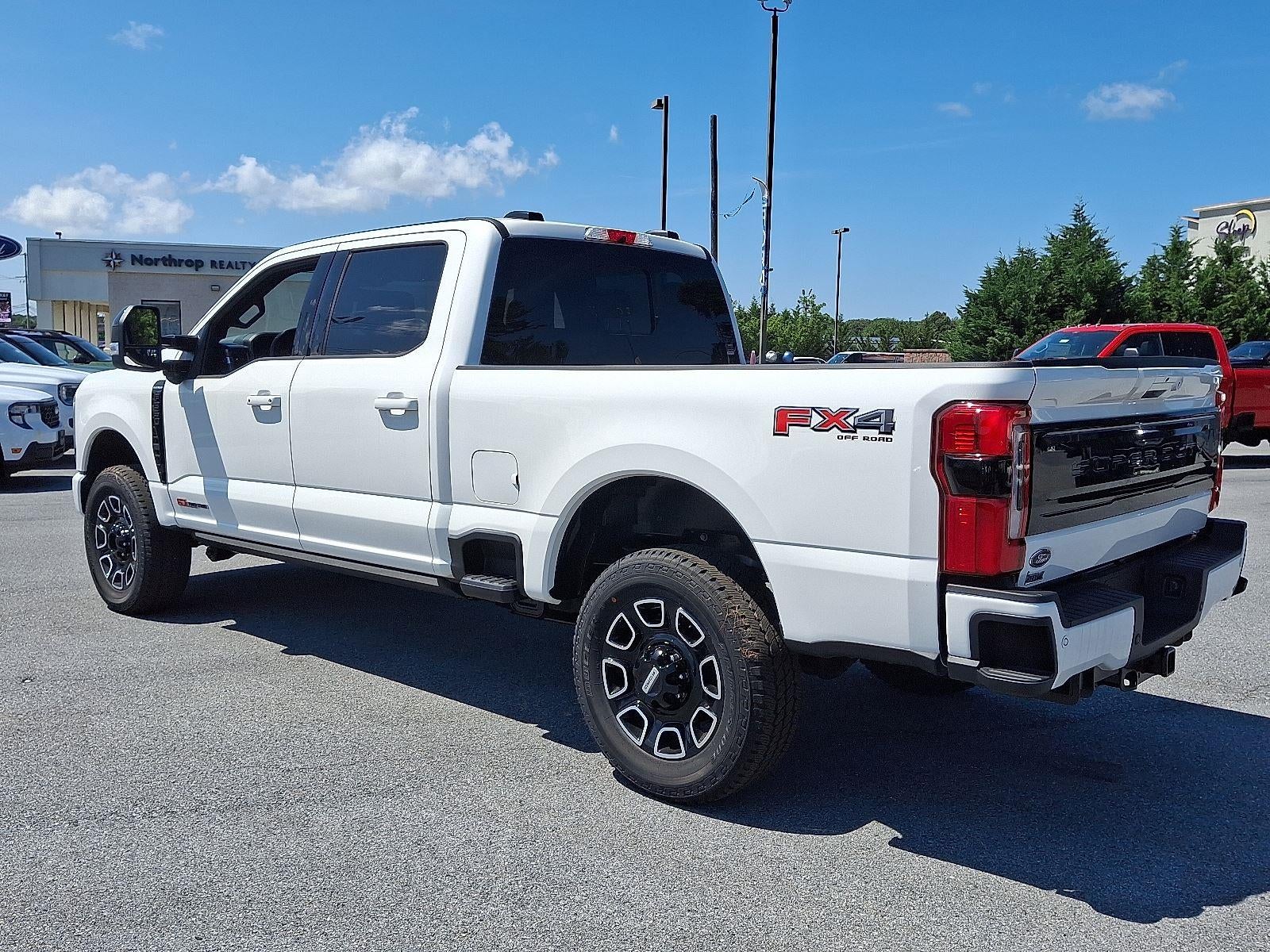 2025 Ford Super Duty F-350 Platinum