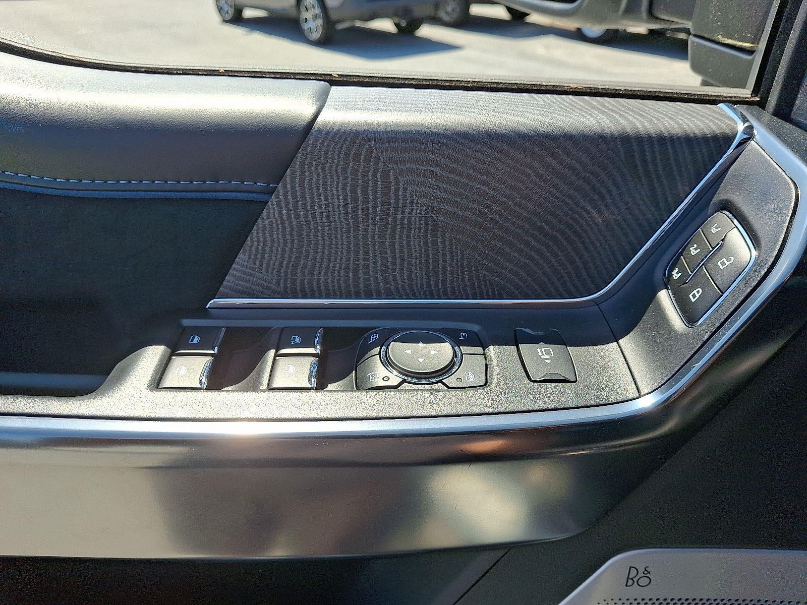 2025 Ford Super Duty F-350 Platinum