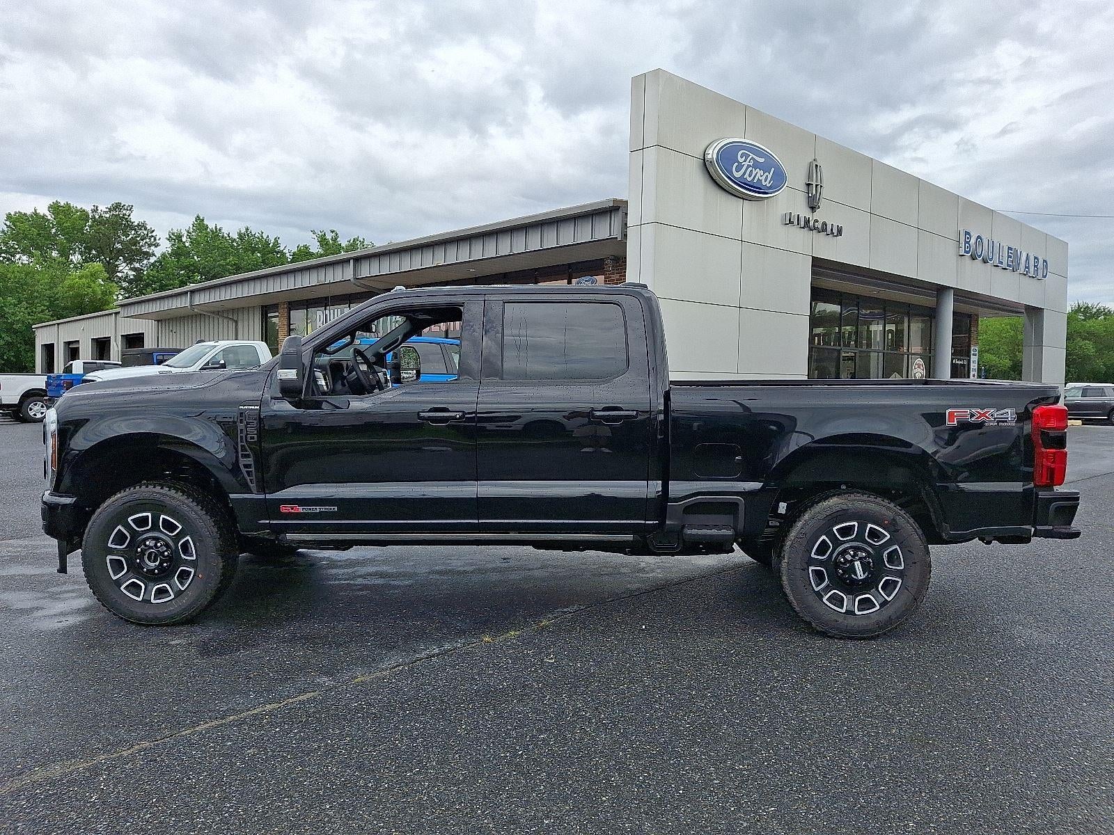 2025 Ford Super Duty F-350 Platinum