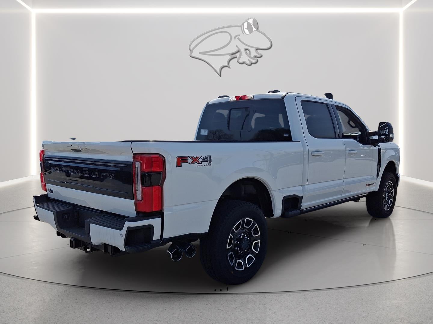 2025 Ford F-350 Super Duty Platinum - Photo 4