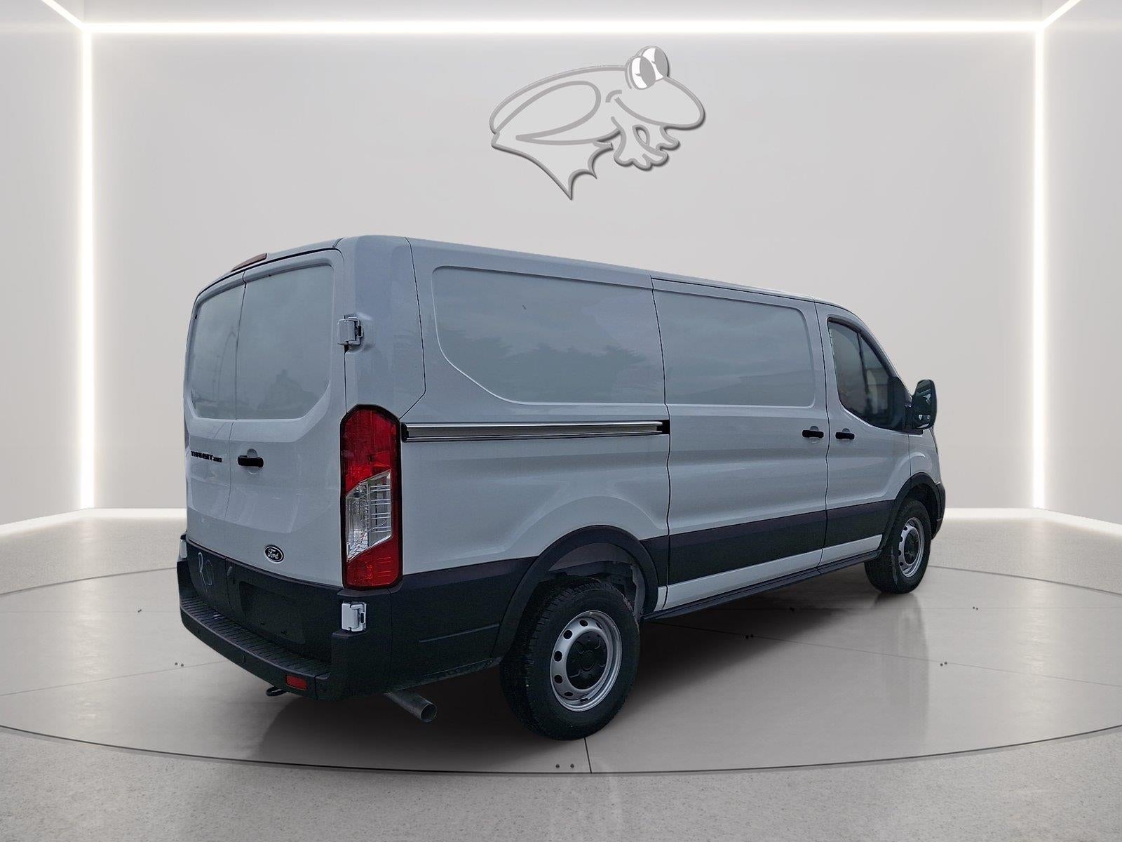 2026 Ford Transit Cargo Van T-250 130" Low Rf 9150 GVWR RWD