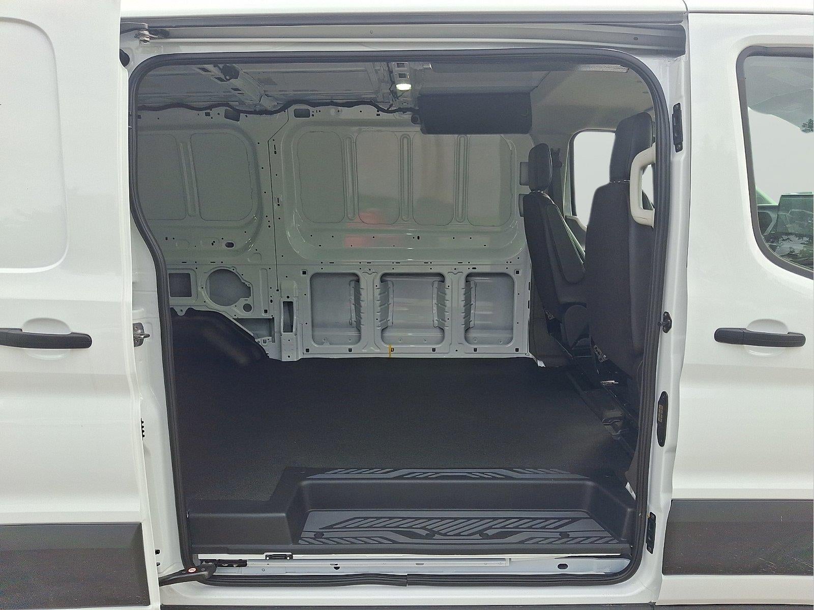 2026 Ford Transit Cargo Van T-250 130" Low Rf 9150 GVWR RWD