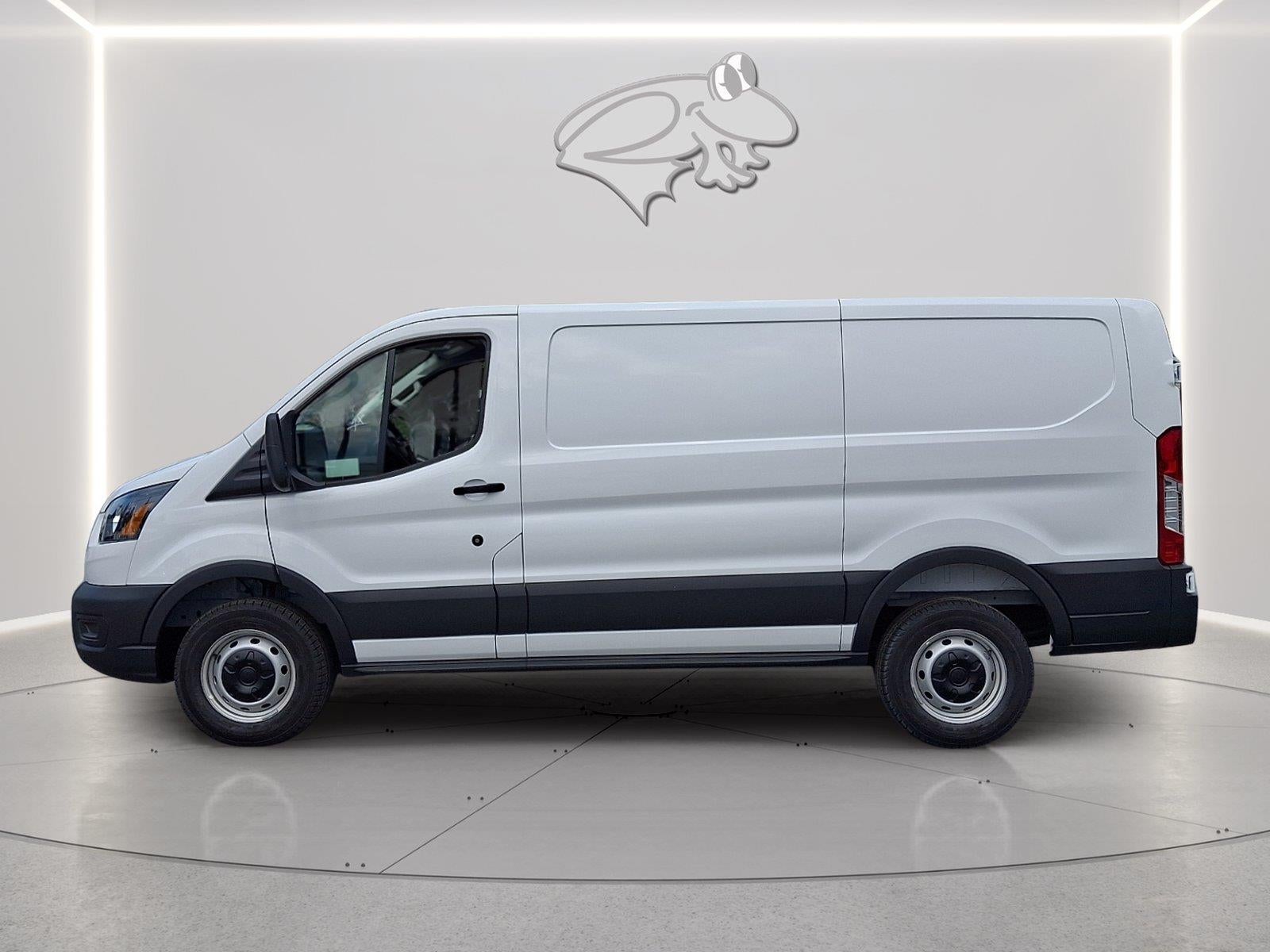 2026 Ford Transit Cargo Van T-250 130" Low Rf 9150 GVWR RWD