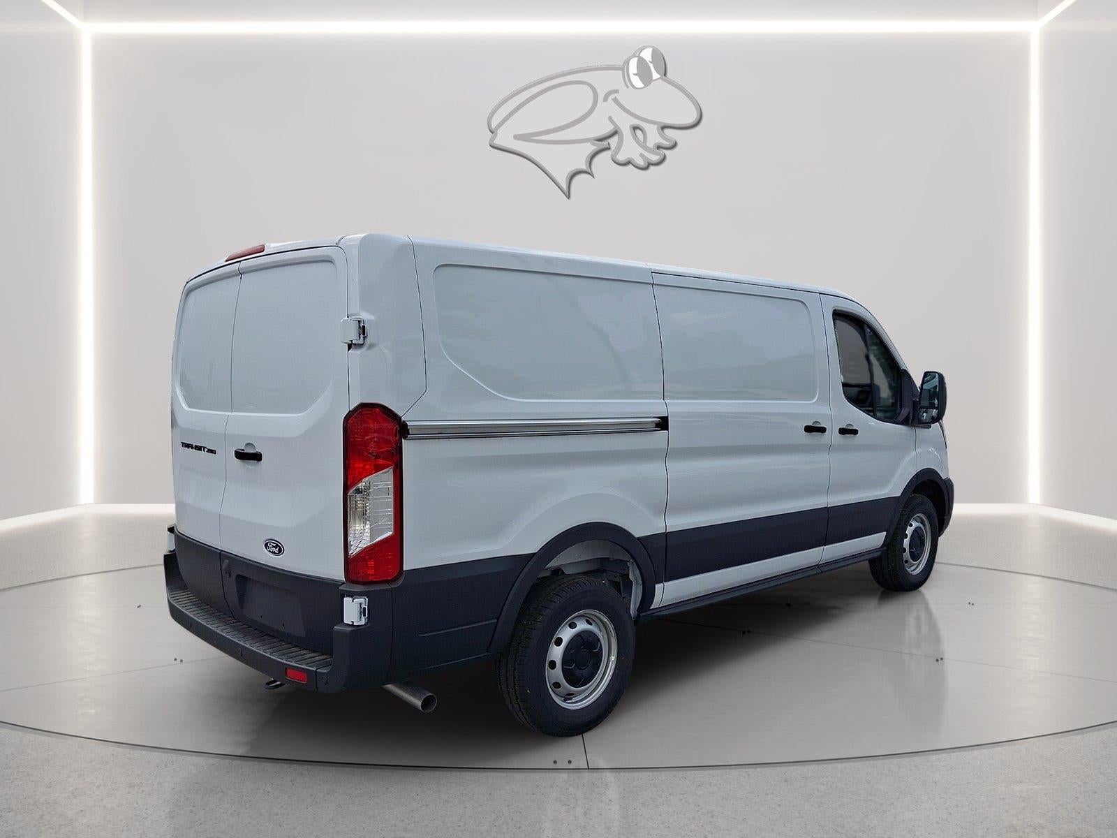 2026 Ford Transit Cargo Van T-250 130" Low Rf 9150 GVWR RWD