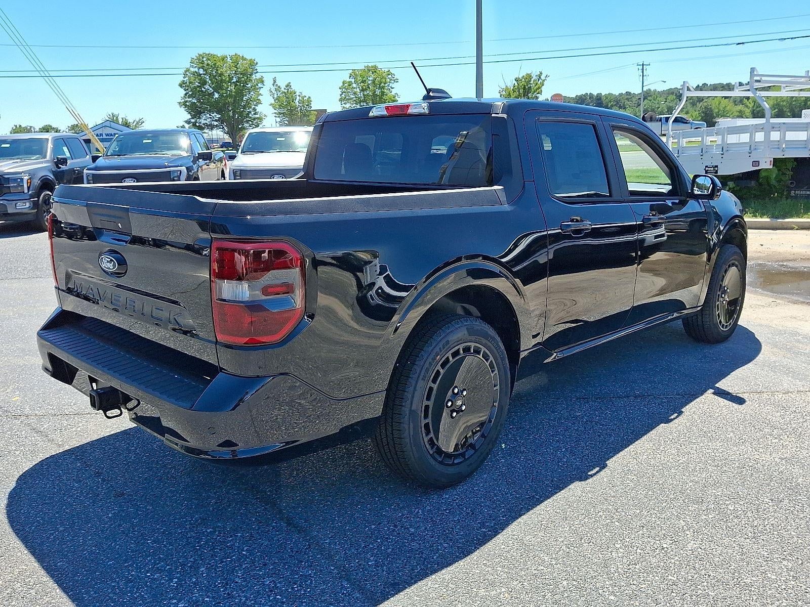 2025 Ford Maverick Lobo Standard