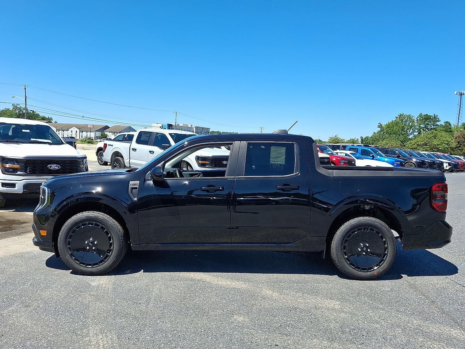 2025 Ford Maverick Lobo Standard