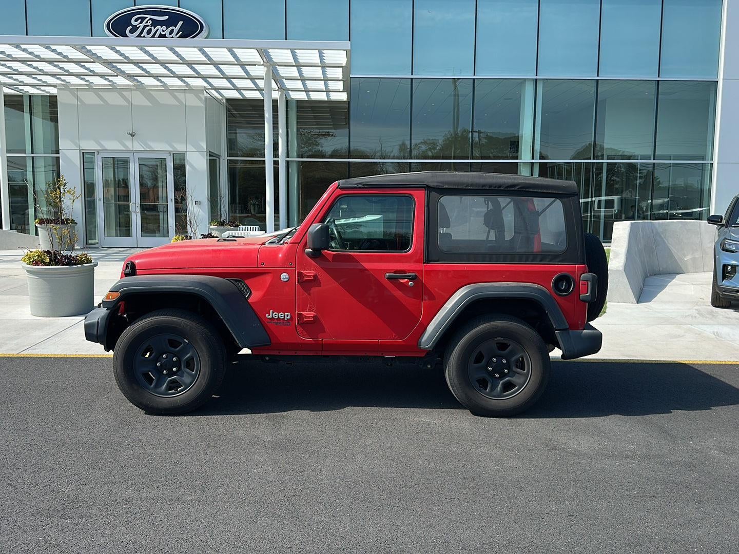 2020 Jeep Wrangler Sport