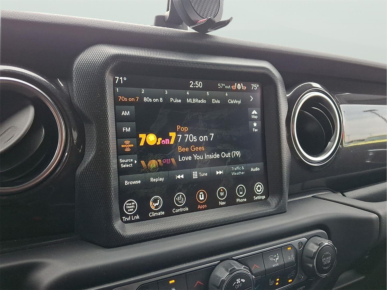 2021 Jeep Wrangler Unlimited Sahara Altitude