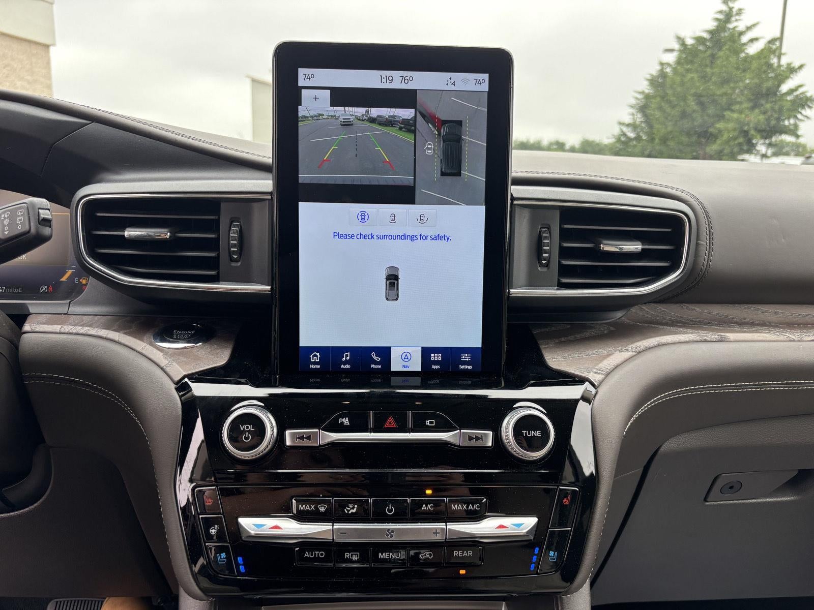 2022 Ford Explorer Platinum