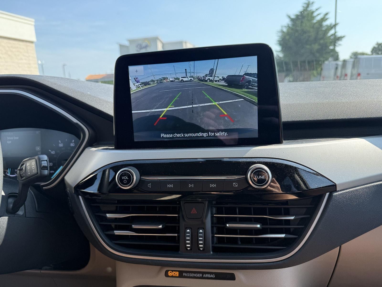 2020 Ford ESCAPE SE
