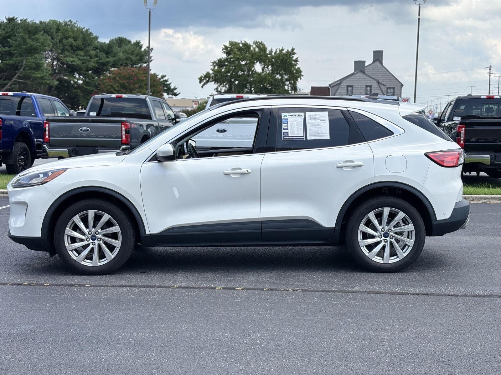 2022 Ford Escape Titanium