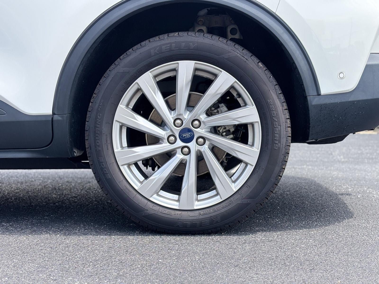 2022 Ford Escape Titanium