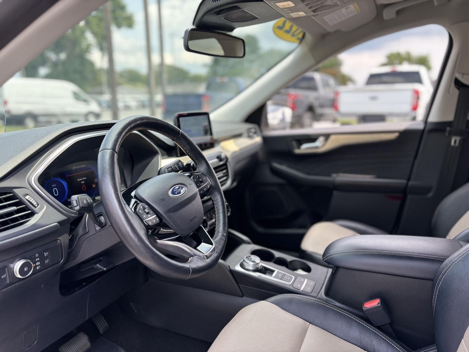 2022 Ford Escape Titanium