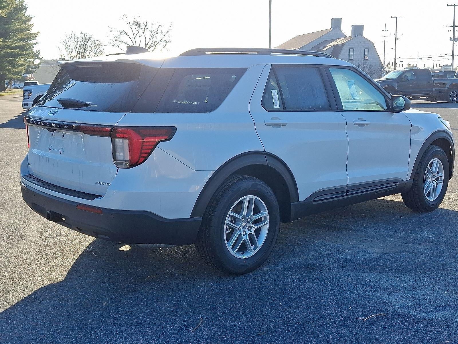 2026 Ford Explorer XLT