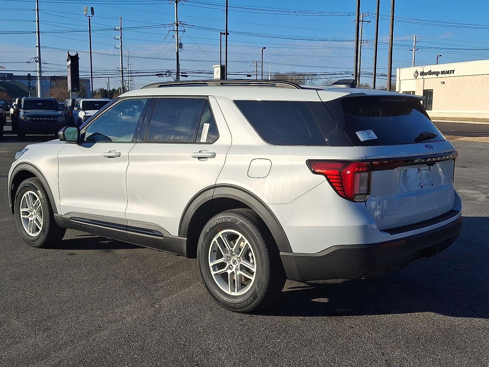 2026 Ford Explorer XLT