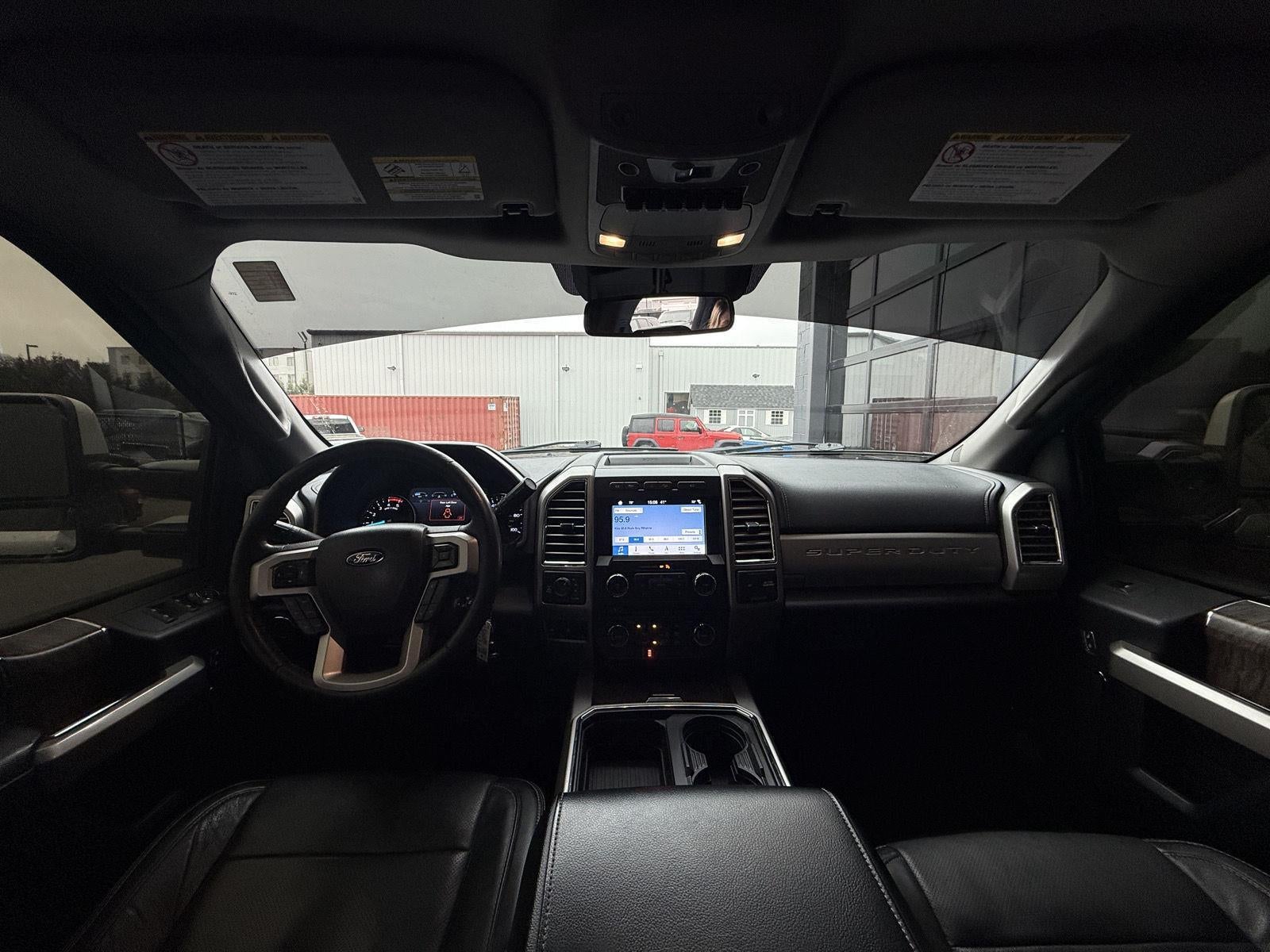 2017 Ford Super Duty F-250 SRW Lariat