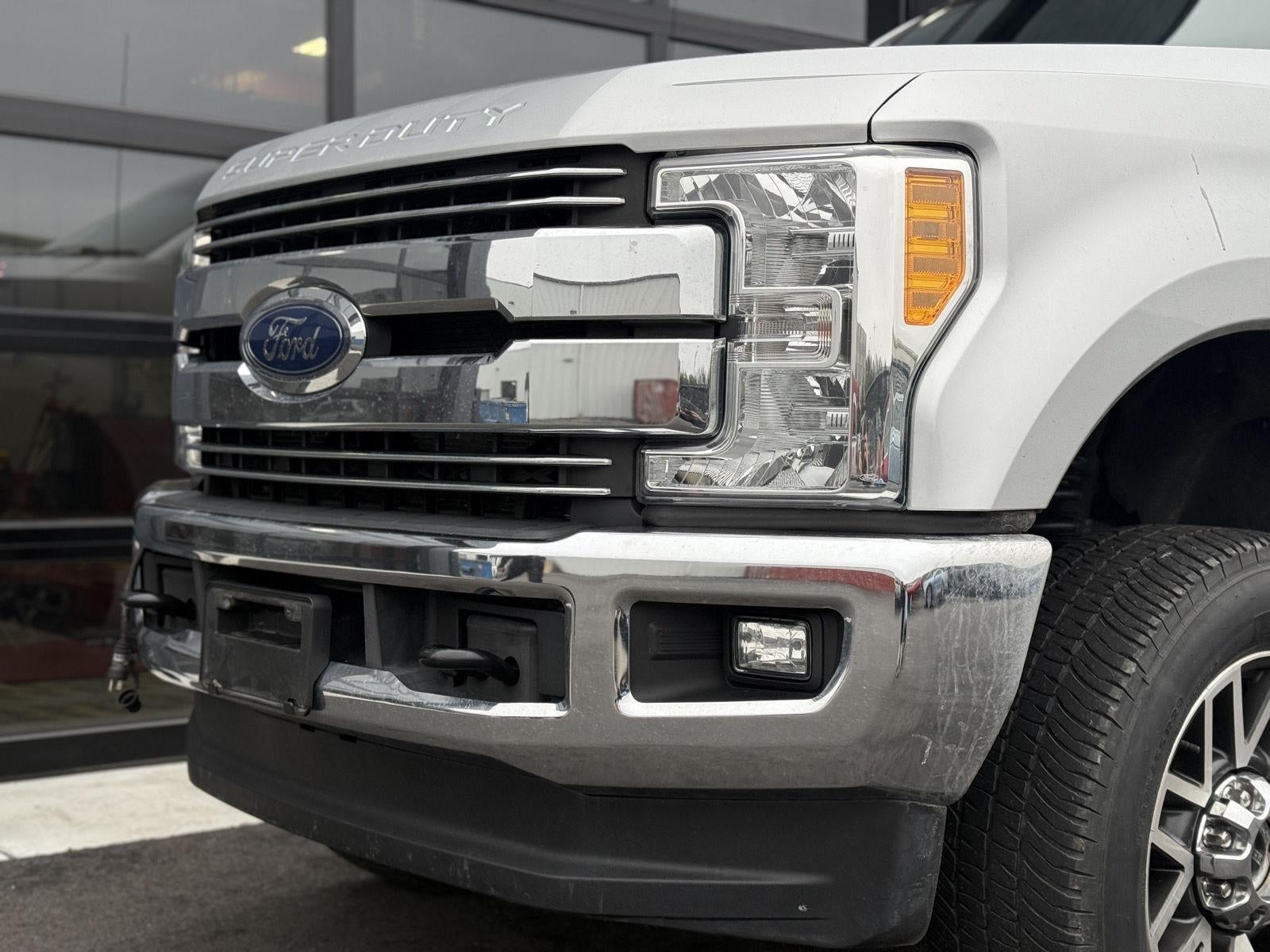 2017 Ford Super Duty F-250 SRW Lariat