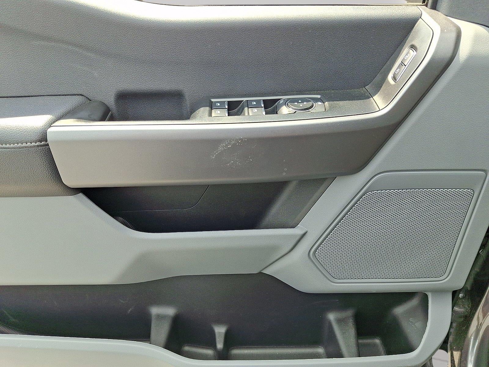 2026 Ford F-350 Super Duty XL - Photo 9
