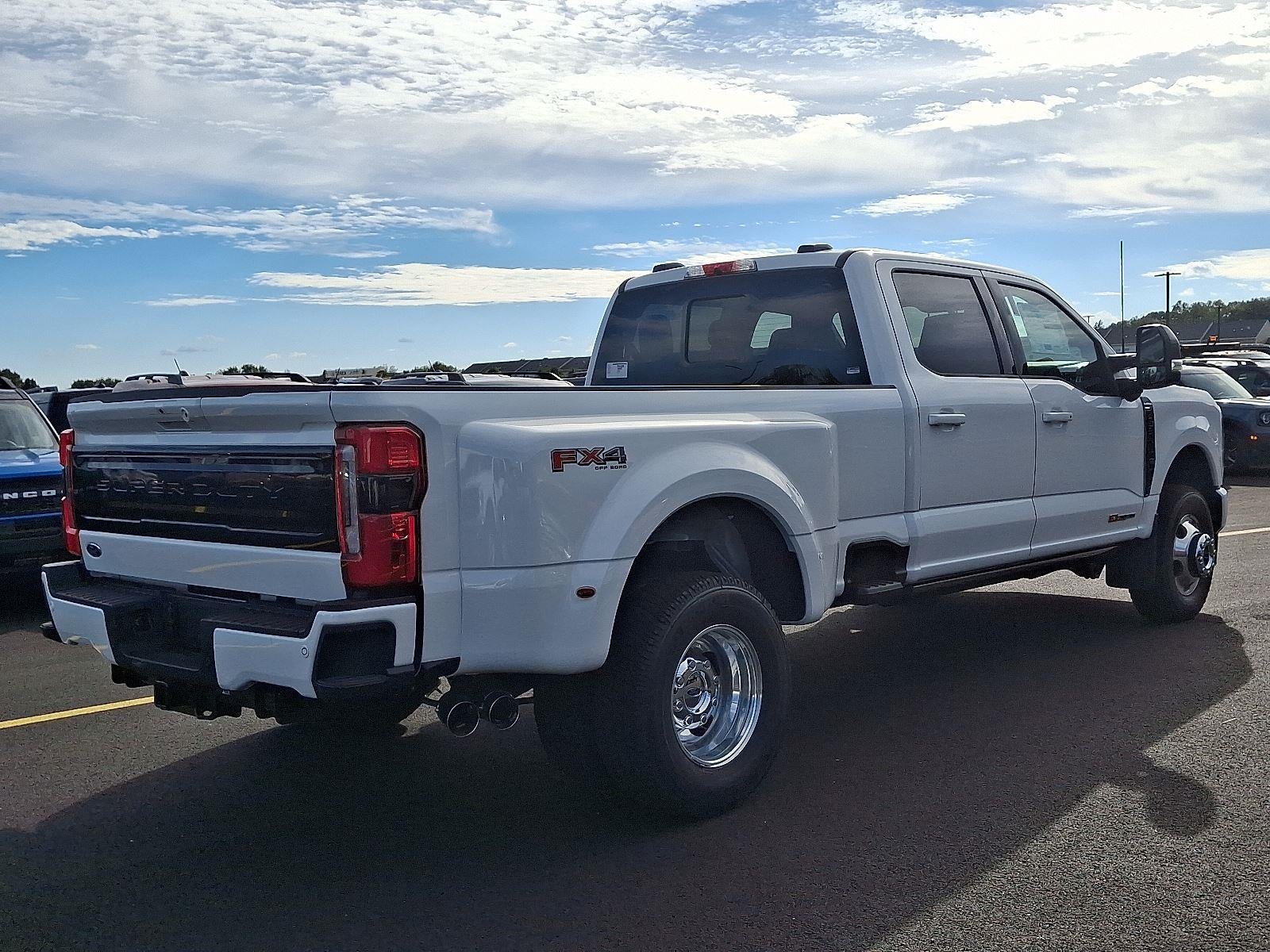 2026 Ford Super Duty F-350 XLT