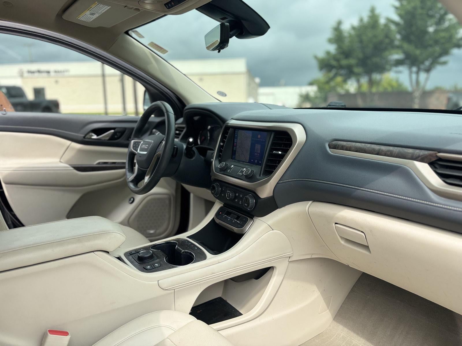 2022 GMC Acadia Denali