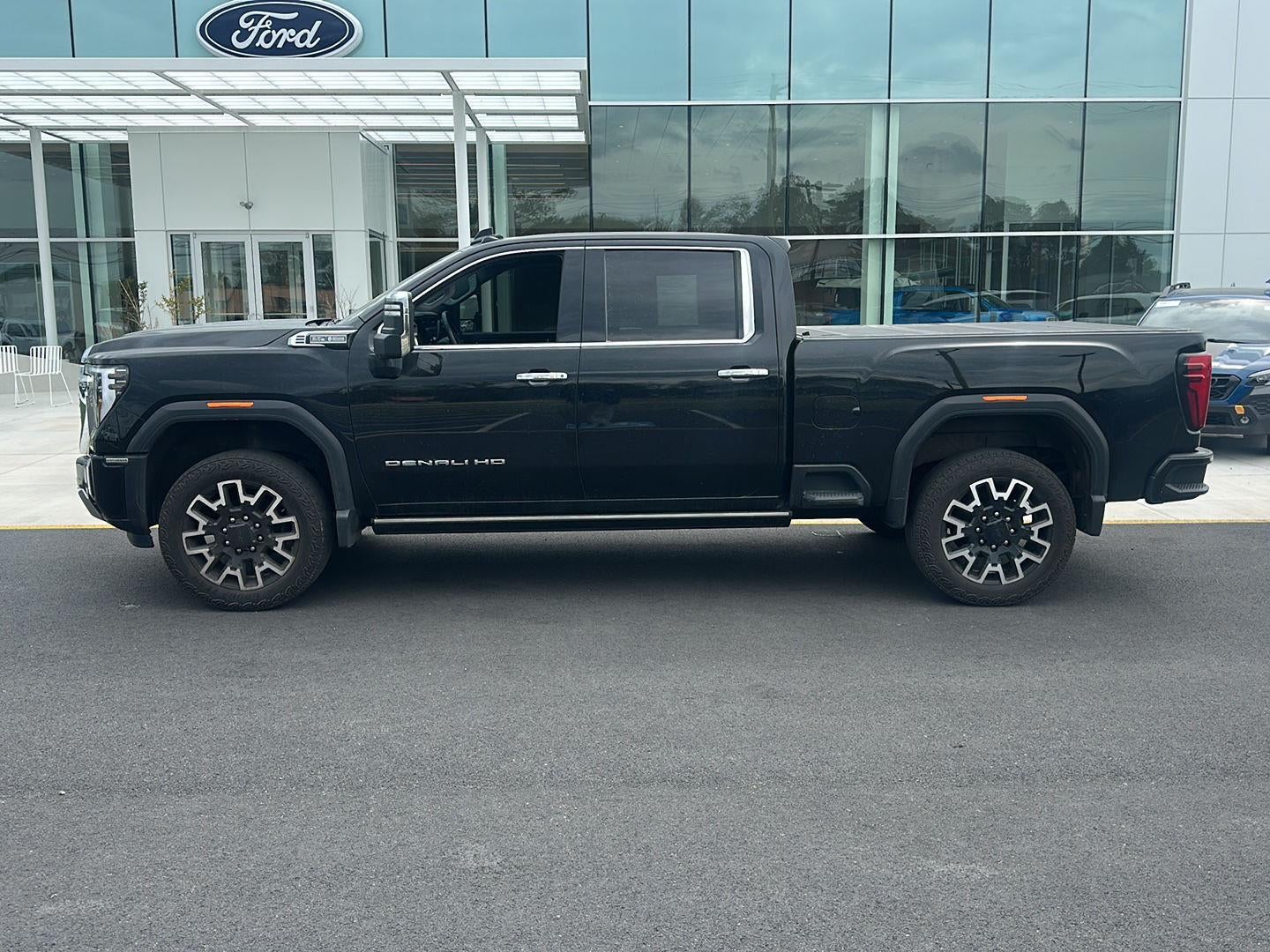 2024 GMC Sierra 2500HD Denali