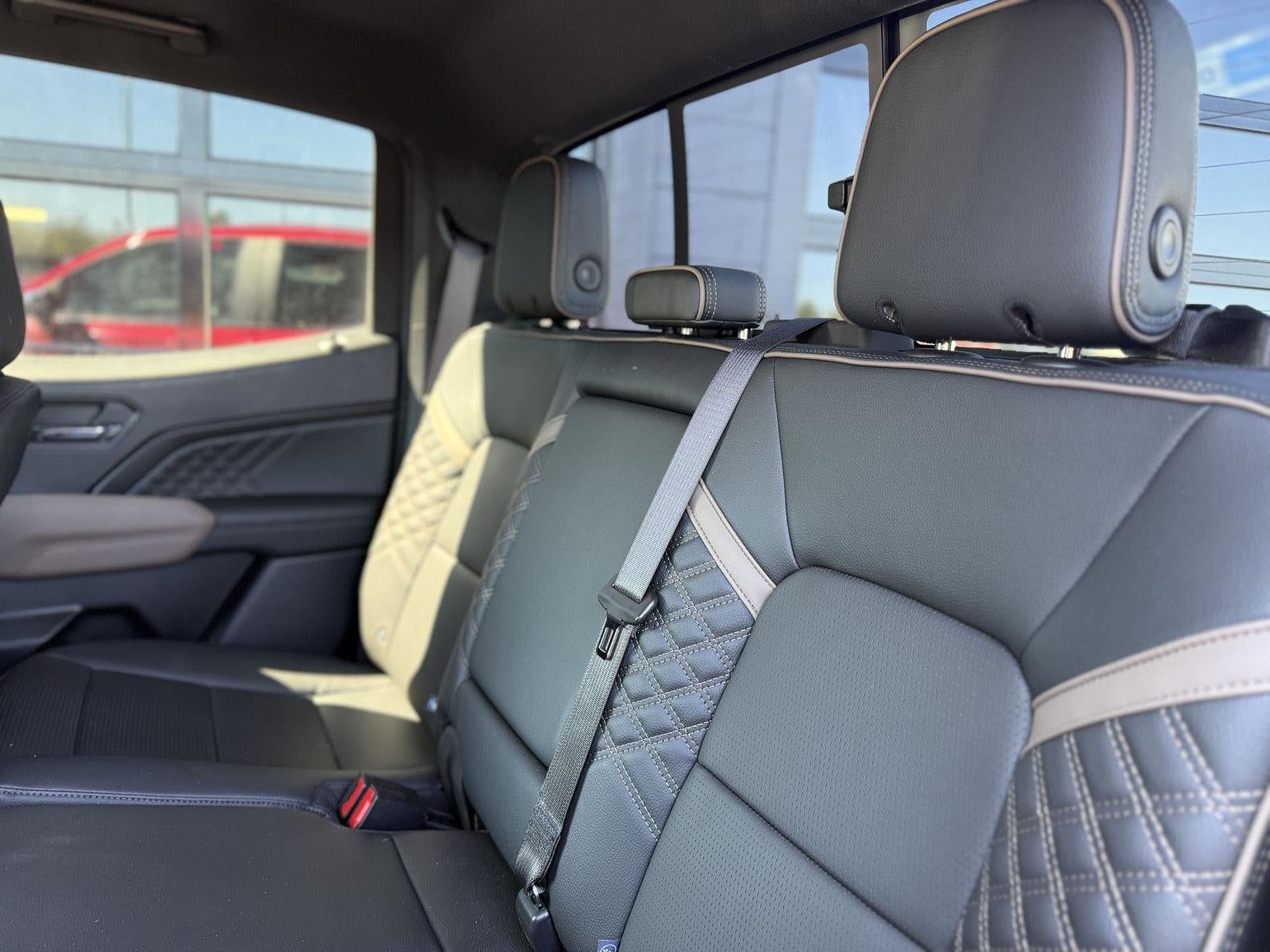 2023 GMC Canyon 4WD Denali