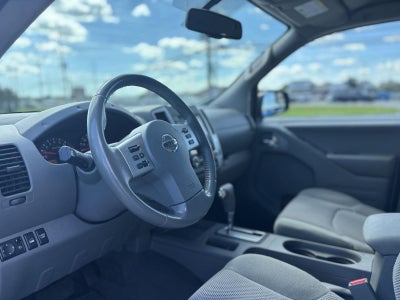 2019 Nissan FRONTIER Base