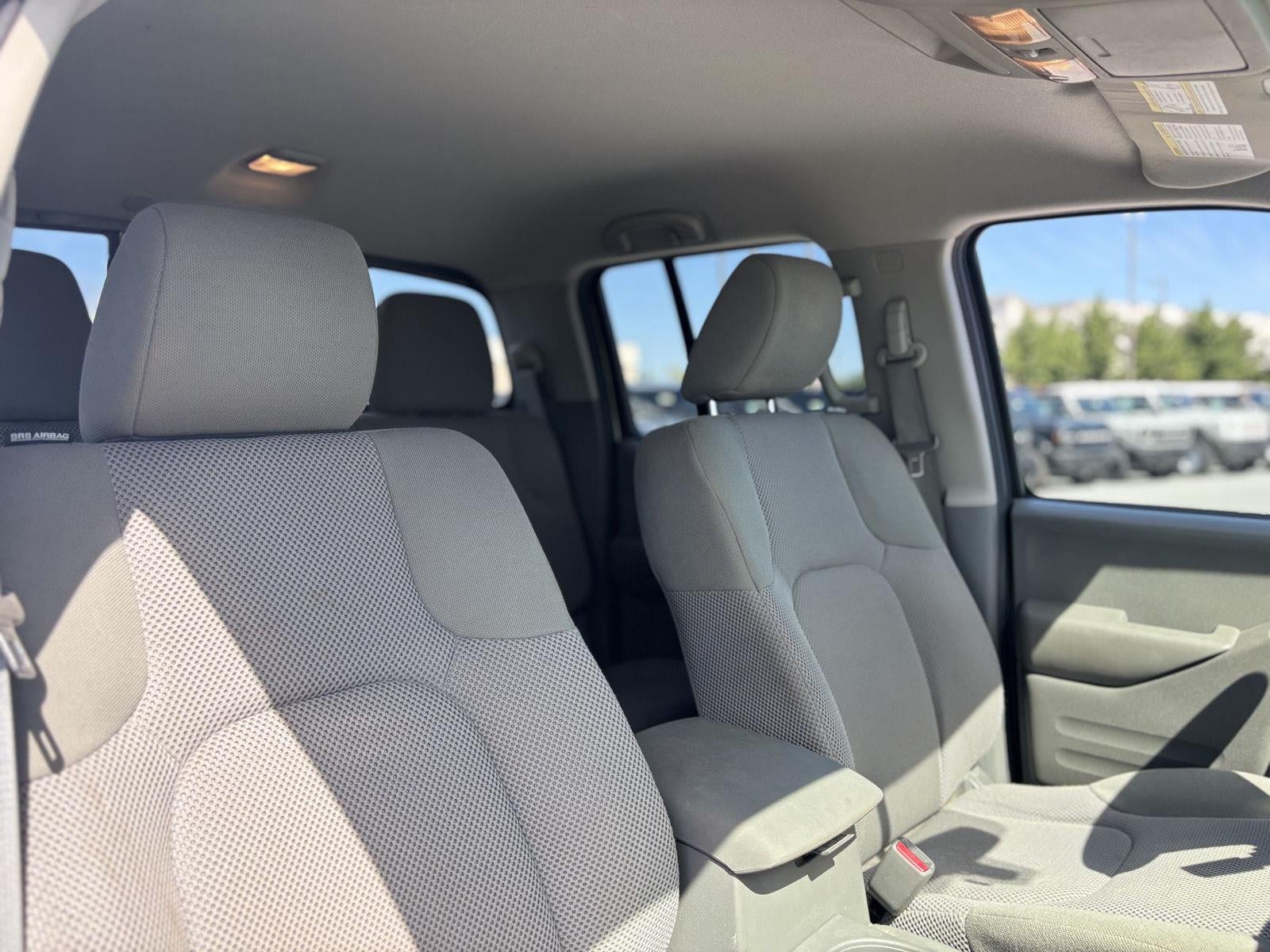 2019 Nissan FRONTIER Base