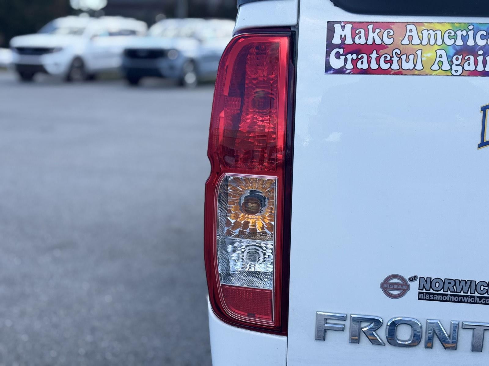2019 Nissan FRONTIER Base