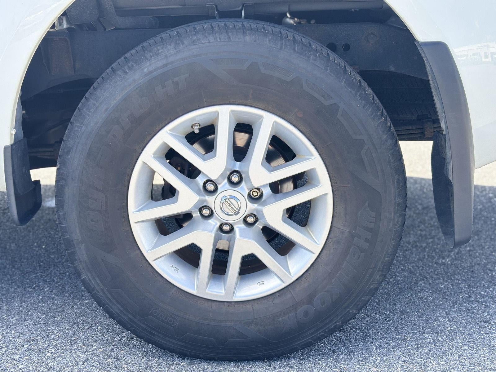 2019 Nissan FRONTIER Base