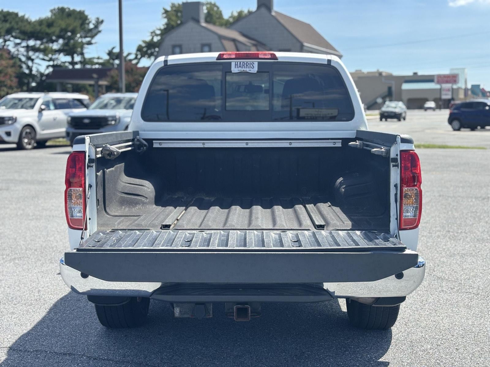2019 Nissan FRONTIER Base