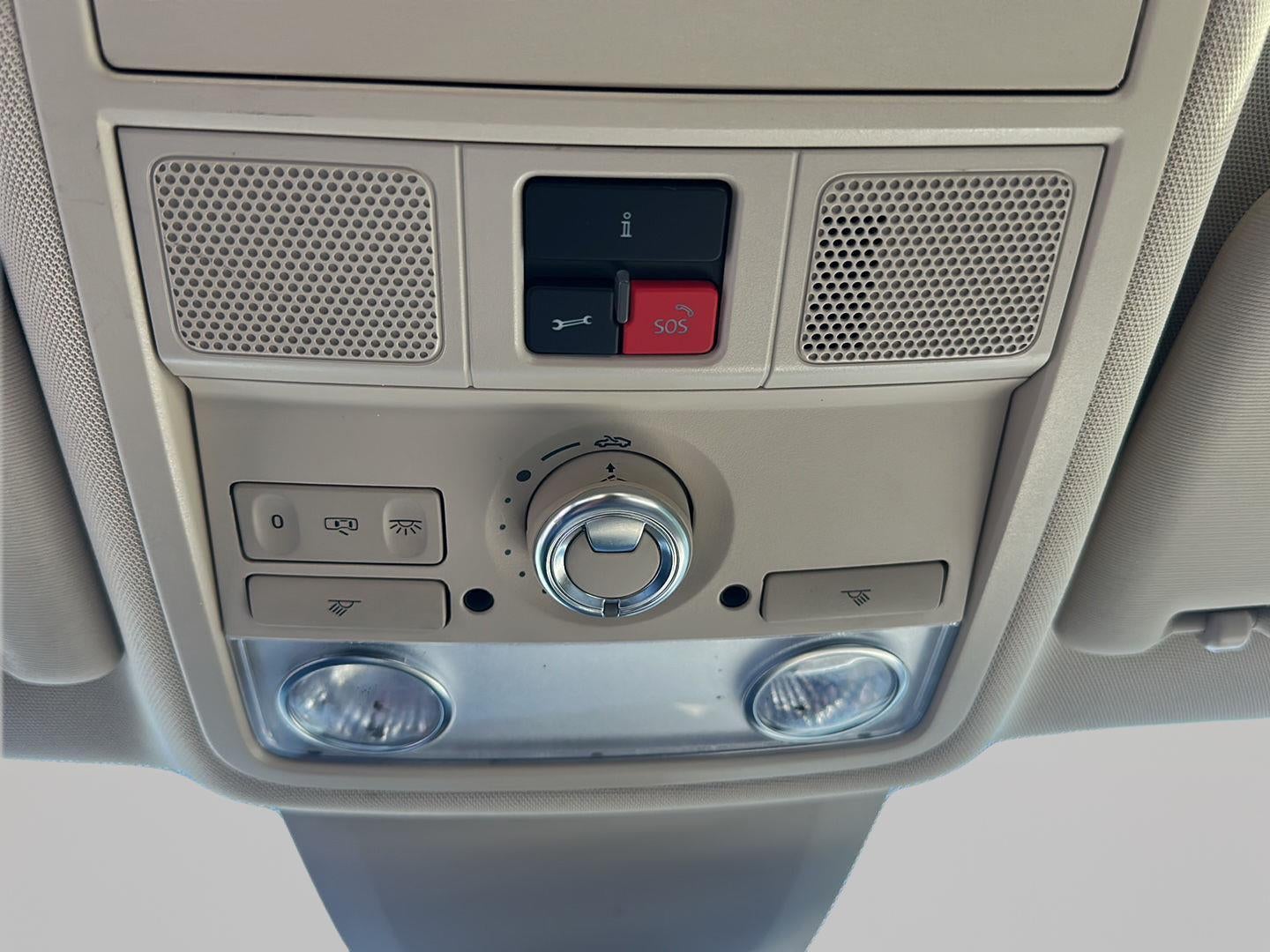 2017 Volkswagen Passat 1.8T SEL Premium