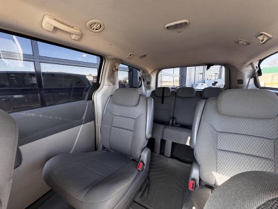 2010 Chrysler Town & Country LX