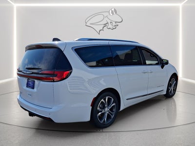 2026 Chrysler Pacifica Pinnacle