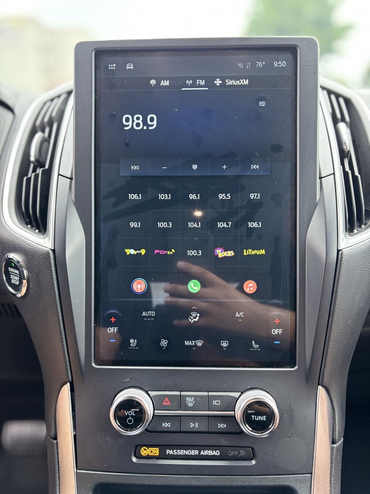 2024 Ford Edge Titanium