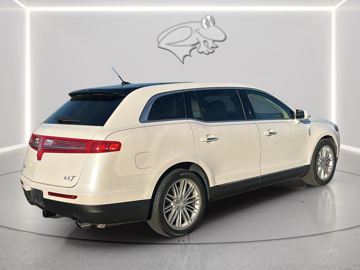 2019 Lincoln MKT Reserve