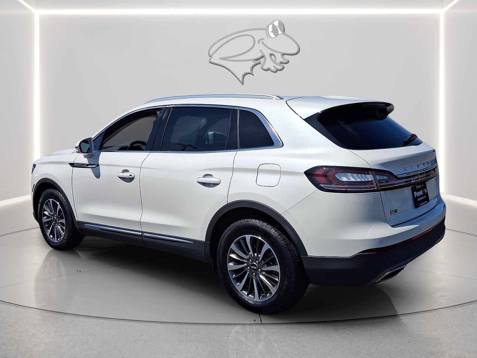 2022 Lincoln Nautilus Standard