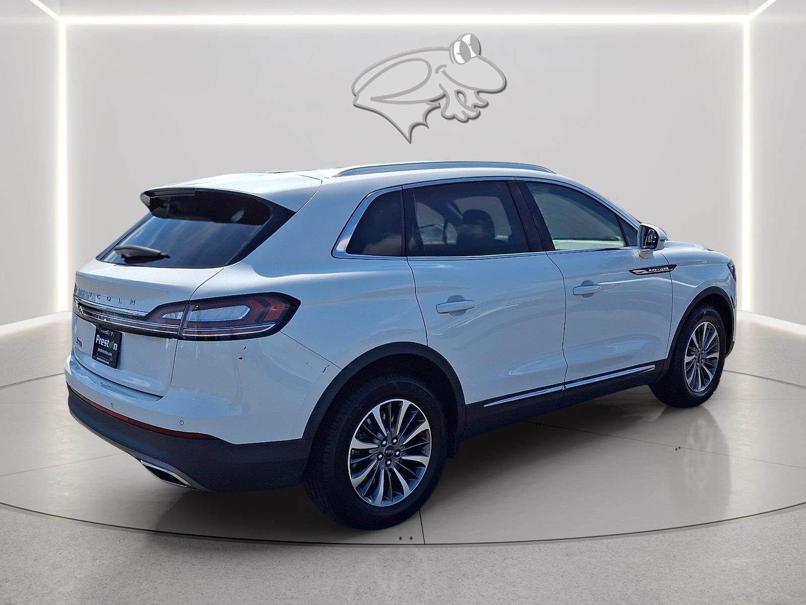 2022 Lincoln Nautilus Standard