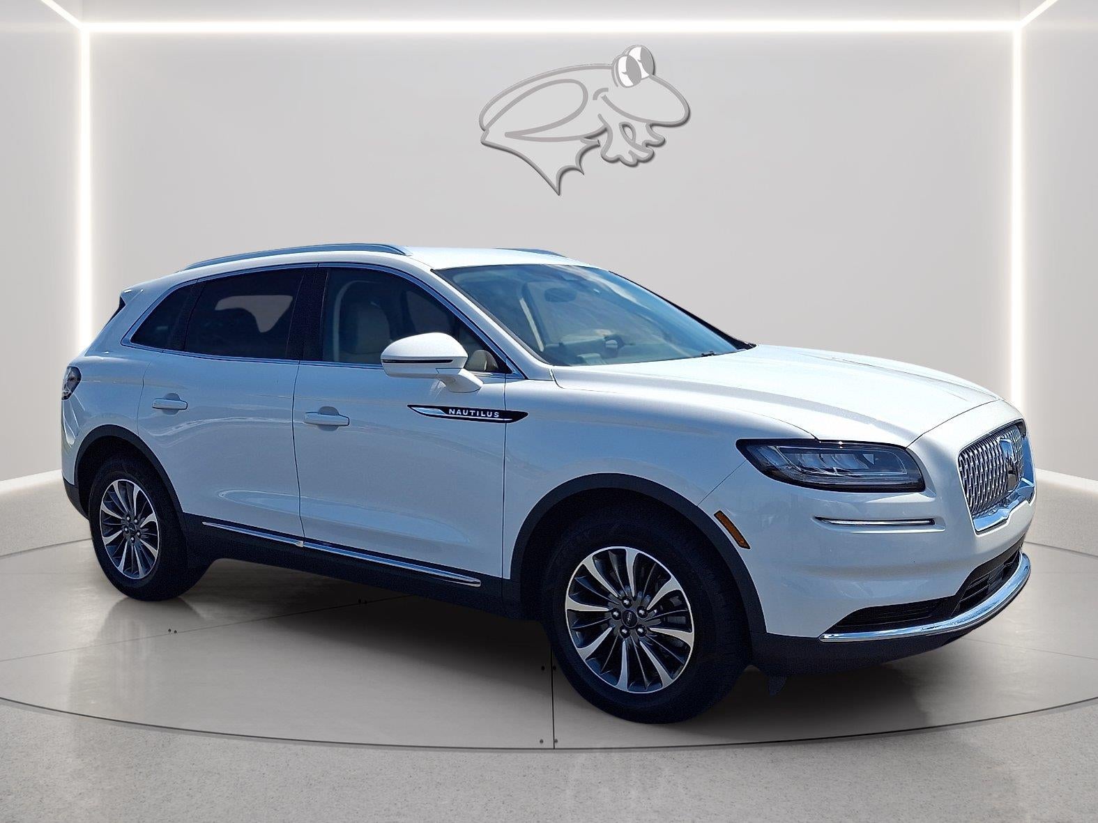 2022 Lincoln Nautilus Standard