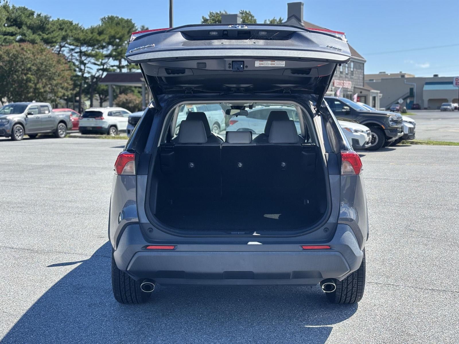 2020 Toyota RAV4 XLE Premium
