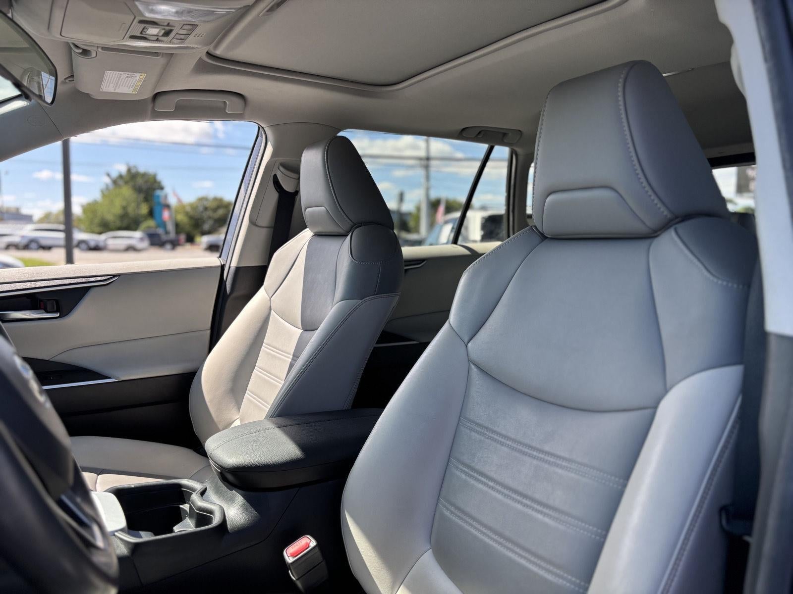 2020 Toyota RAV4 XLE Premium