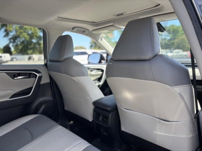 2020 Toyota RAV4 XLE Premium