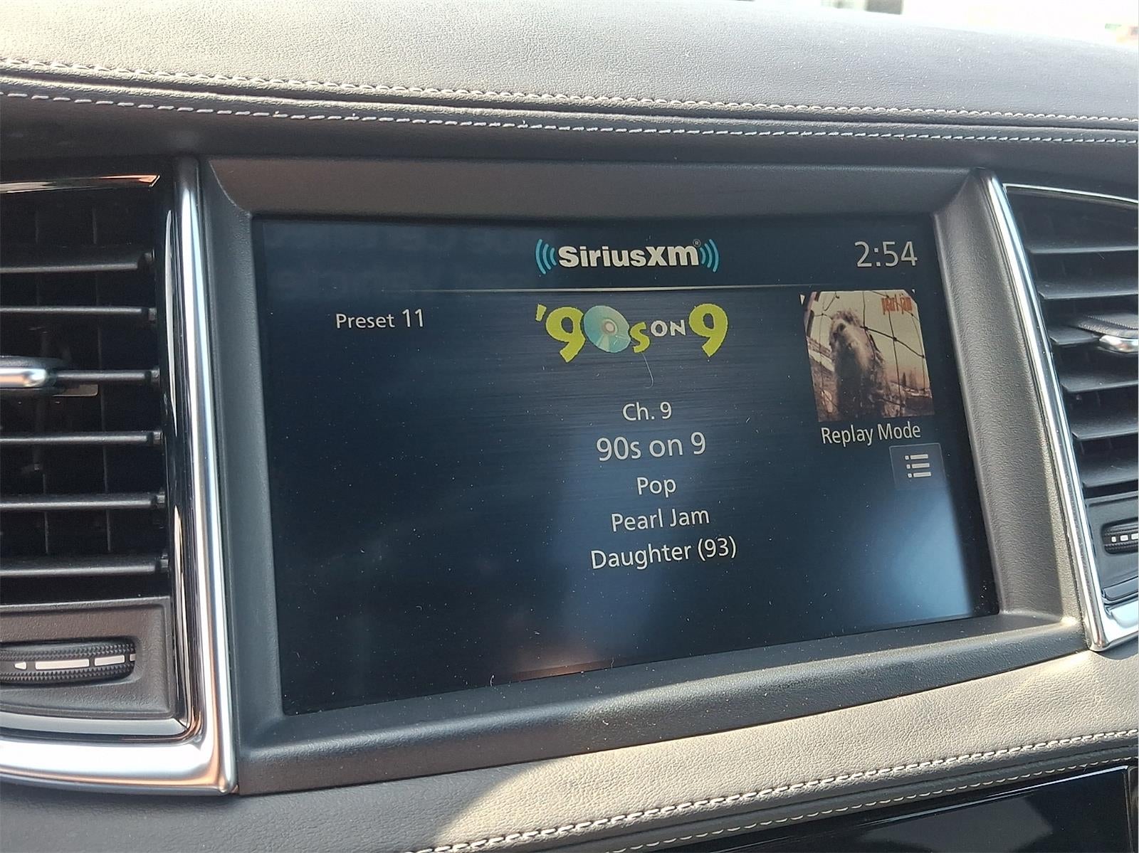2022 INFINITI QX50 LUXE