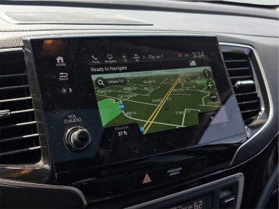 2022 Honda Pilot Touring w/Rear Captain's Chairs