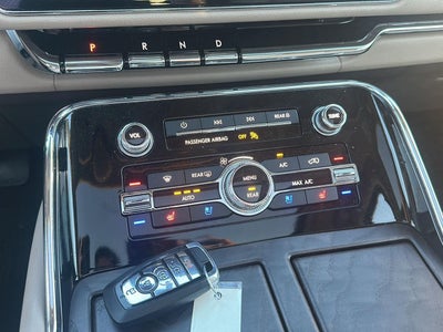 2024 Lincoln Navigator Premiere