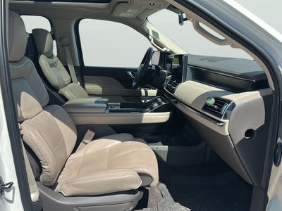 2022 Lincoln Navigator L Reserve