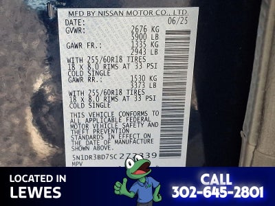 2025 Nissan Pathfinder SV